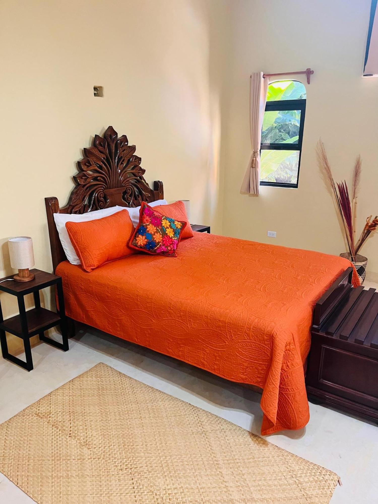 Casa Tres Colibries Bed & Breakfast Мерида Екстериор снимка